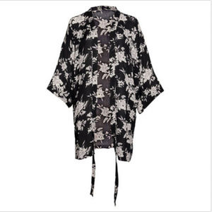 Fabfitfun Spiritual Gangster Maya Kimono Floral